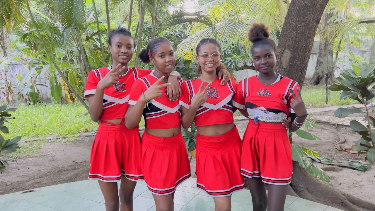 Video greetings from Africa African Girls
