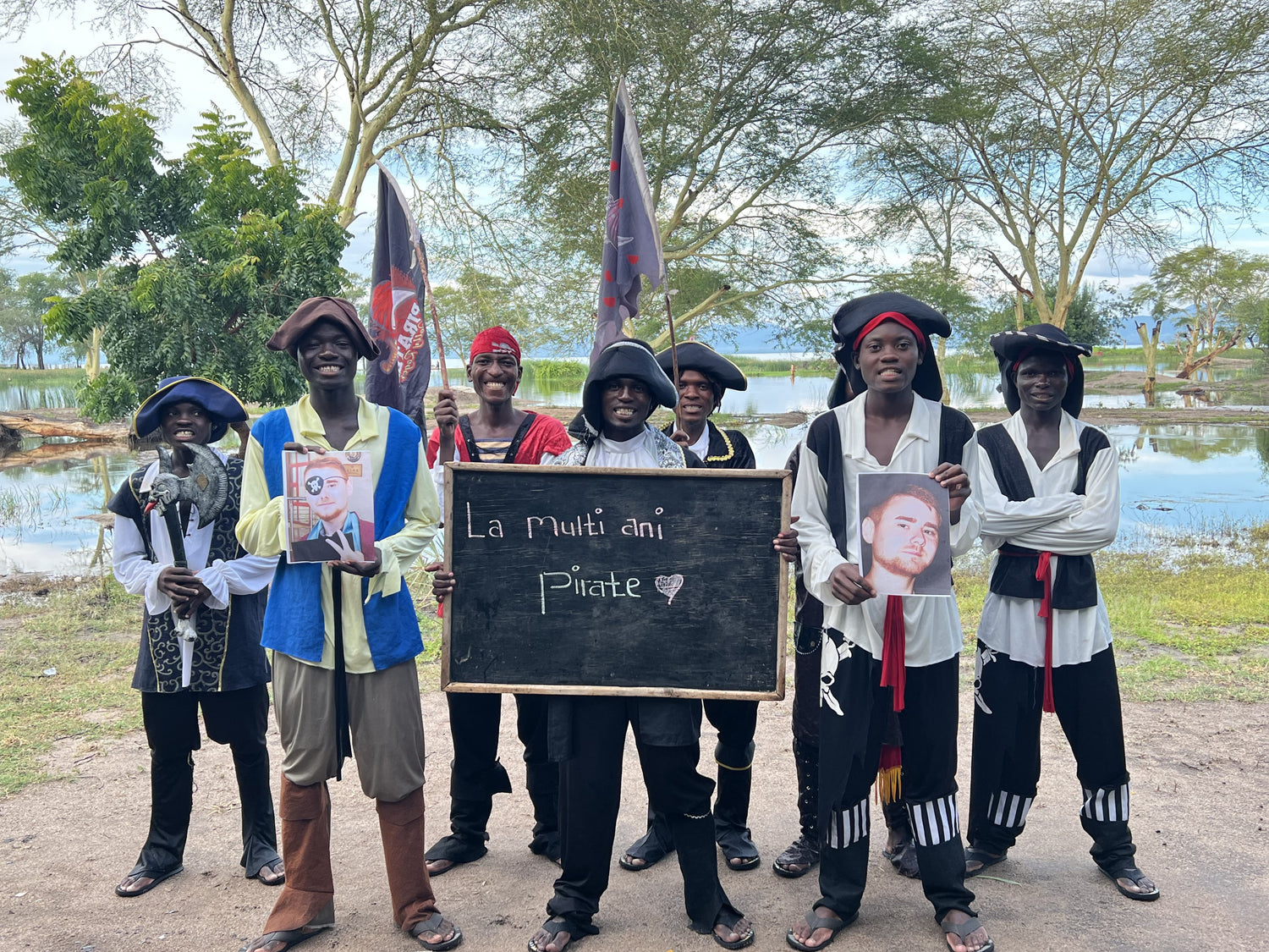 Persönliches Glückwunschvideo aus Afrika für Opa – Authentische afrikanische Tänze